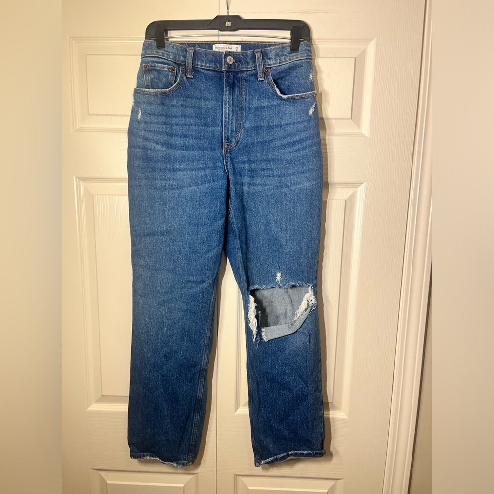 Abercrombie & Fitch Women's‎ The 90s Straight Ultra High Rise Denim Jeans